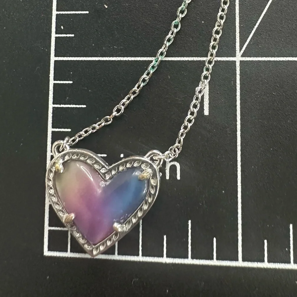 Kendra Scott Ari Heart Pendant Necklace Rainbow Iridescent Stone Silver Tone - Picture 7 of 12